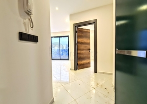 مجمع  فاخر -شقة غرفة وصالة - في محمودلار / الانيا 