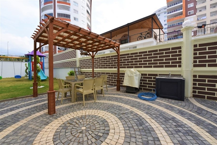 مجمع جديد - شقة غرفة وصالة مفروشة - في محمودلار / الانيا 