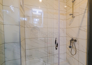 مجمع جديد - شقة غرفة وصالة مفروشة - في محمودلار / الانيا 