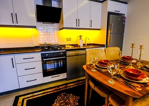 مجمع جديد - شقة غرفة وصالة مفروشة - في محمودلار / الانيا 