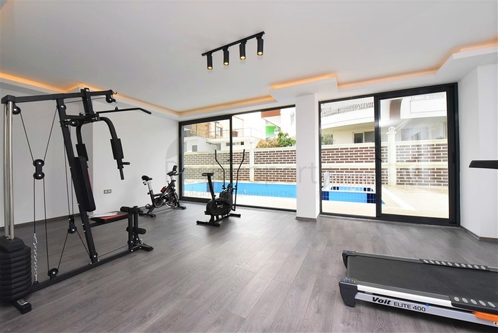 شقة غرفة وصالة مفروشة - مجمع حديث -في محمودلار / الانيا