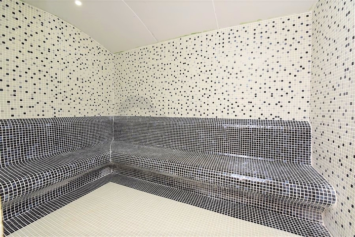 شقة غرفة وصالة مفروشة - مجمع حديث -في محمودلار / الانيا