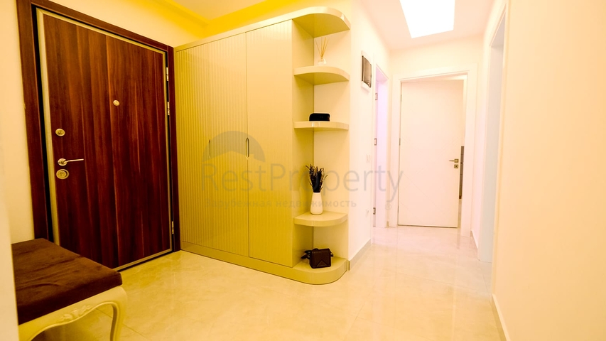 مجمع بخدمات 5 نجوم - شقة غرفتين  وصالة مفروشة - في محمودلار/ الانيا