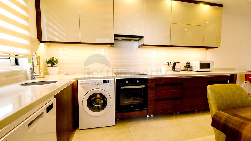 مجمع بخدمات 5 نجوم - شقة غرفتين  وصالة مفروشة - في محمودلار/ الانيا