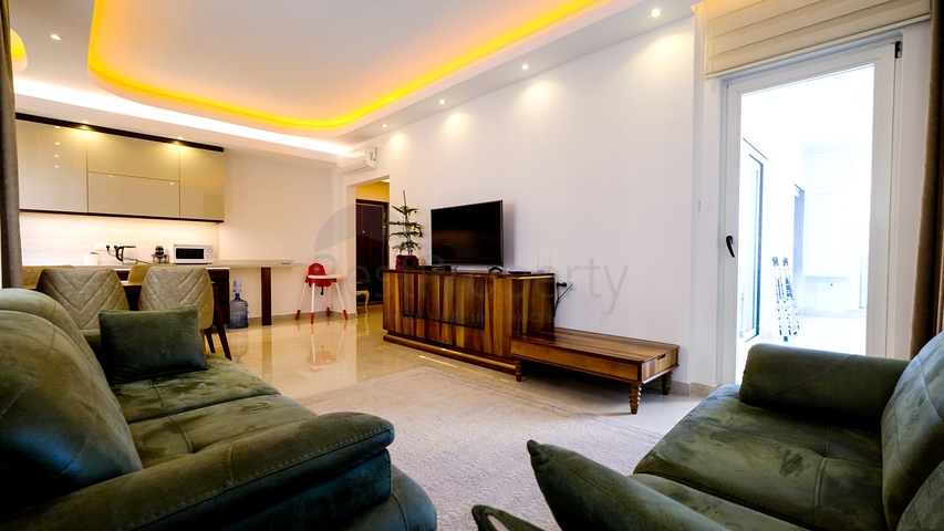 مجمع بخدمات 5 نجوم - شقة غرفتين  وصالة مفروشة - في محمودلار/ الانيا