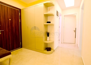 مجمع بخدمات 5 نجوم - شقة غرفتين  وصالة مفروشة - في محمودلار/ الانيا