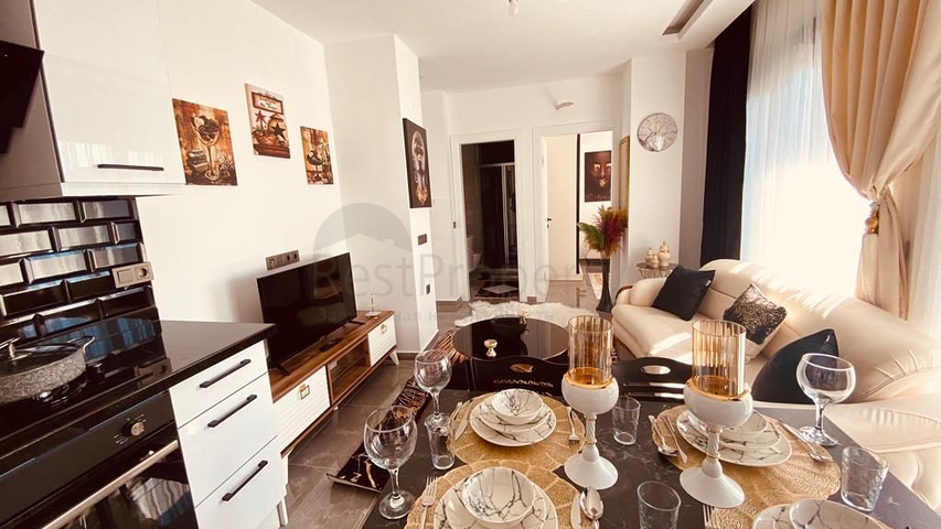 شقق للبيع في كاستل - غرفة وصالة مفروشة -في كاستل / الانيا 