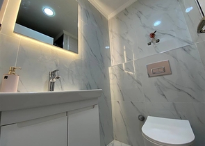 شقق اطلالة على البحر في الانيا - تصميم غرفة وصالة مفروشة - في كارجيجاك / الانيا 