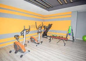 شقق اطلالة على البحر في الانيا - تصميم غرفة وصالة مفروشة - في كارجيجاك / الانيا 