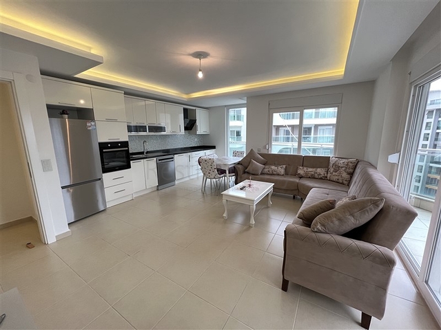 اطلالة بحر -شقة 2 غرفة وصالة مفروشة - ضمن مجمع يضم خدمات 5 نجوم - في افسلار / الانيا 