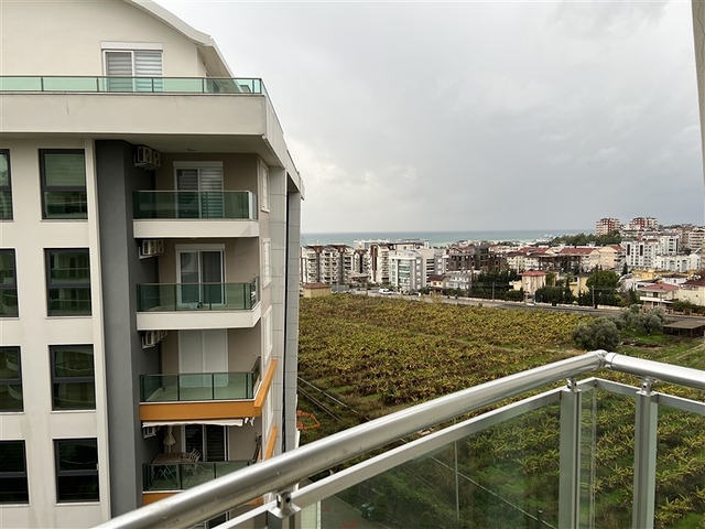 اطلالة بحر -شقة 2 غرفة وصالة مفروشة - ضمن مجمع يضم خدمات 5 نجوم - في افسلار / الانيا 