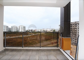 شقة ضمن مجمع 5 نجوم - غرفة وصالة -في افسلار / الانيا 