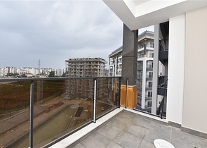 شقة ضمن مجمع 5 نجوم - غرفة وصالة -في افسلار / الانيا 