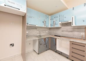 شقة ضمن مجمع 5 نجوم - غرفة وصالة -في افسلار / الانيا 