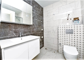 شقة ضمن مجمع 5 نجوم - غرفة وصالة -في افسلار / الانيا 