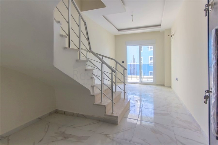 سعر مناسب - دوبلكس 3 غرف وصالة ضمن مجمع حديث - محمودلار / الانيا 