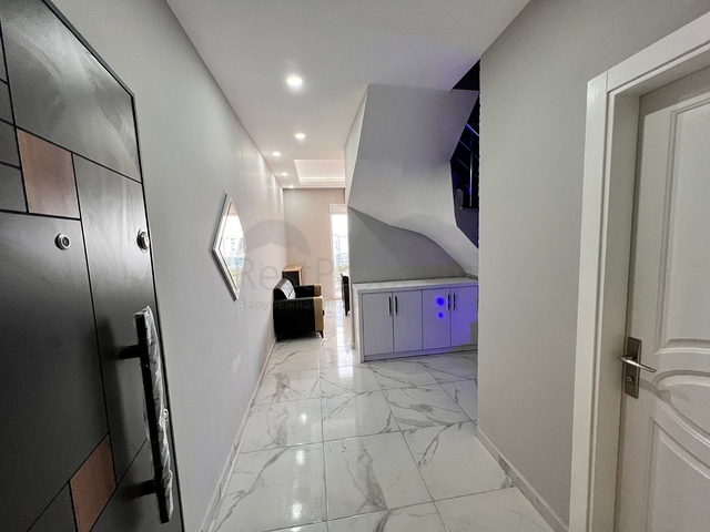 دوبلكس للبيع في محمودلار - تصميم 1+3 - مفروشة بالكامل - في محمودلار/ الانيا 