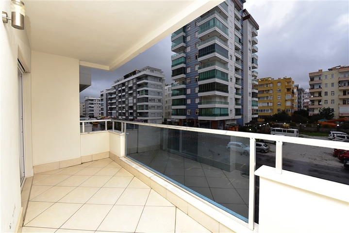 1 + 1 شقة للإيجار في محمودلار