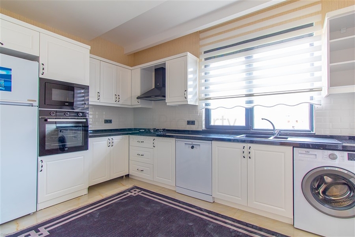 دوبلكس جديدة للبيع-  غرفتين وصالة ضمن مجمع حديث - في كارجيجاك / الانيا 