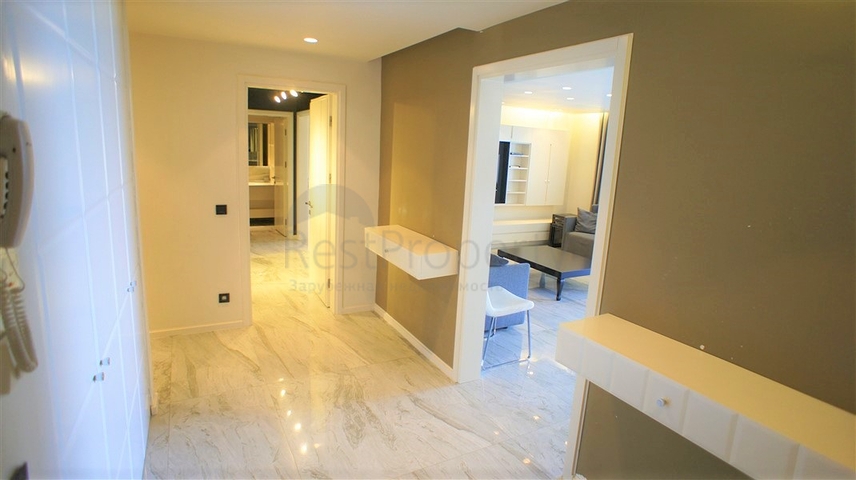 على البحر مباشرة - شقة فاخرة 3 غرف وصالة في توسمور / الانيا 