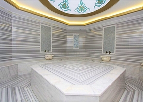 على البحر مباشرة - شقة فاخرة 3 غرف وصالة في توسمور / الانيا 