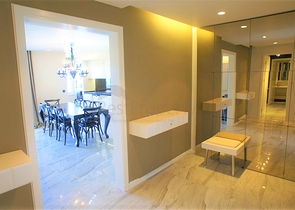 على البحر مباشرة - شقة فاخرة 3 غرف وصالة في توسمور / الانيا 