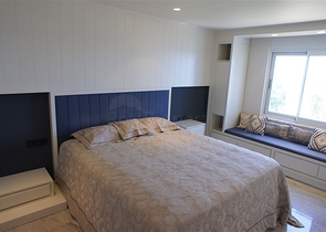 على البحر مباشرة - شقة فاخرة 3 غرف وصالة في توسمور / الانيا 