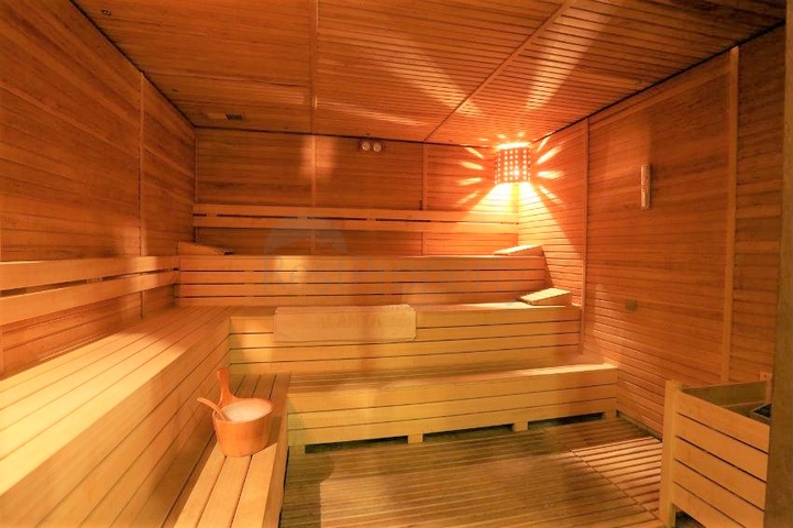 خلف مول الانيوم - شقة غرفة وصالة مفروشة - مجمع فاخر - في جيكجلي / الانيا 