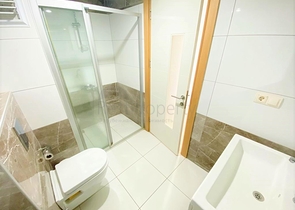 خلف مول الانيوم - شقة غرفة وصالة مفروشة - مجمع فاخر - في جيكجلي / الانيا 