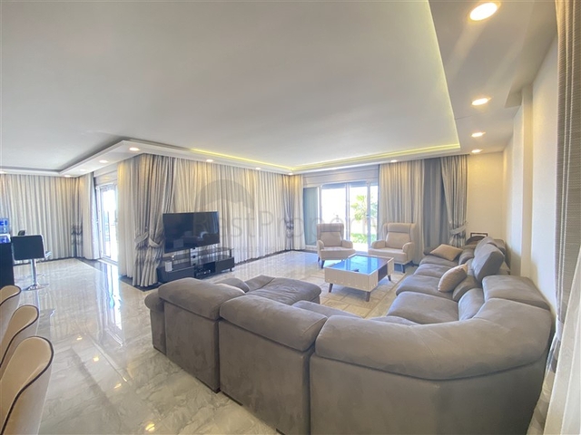 اطلالة بحر -فيلا خاصة مع مسبح وحديقة - في كارجيجاك / الانيا 