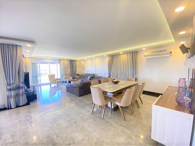 اطلالة بحر -فيلا خاصة مع مسبح وحديقة - في كارجيجاك / الانيا 