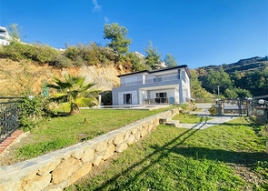 اطلالة بحر -فيلا خاصة مع مسبح وحديقة - في كارجيجاك / الانيا 