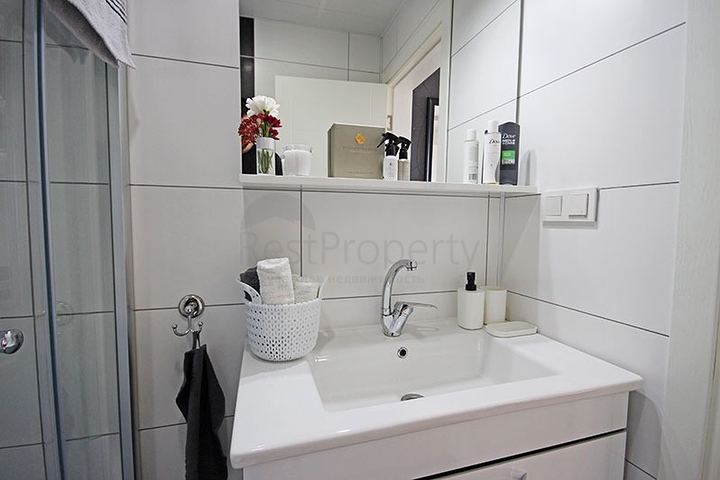 اطلالة بحر - دوبلكس 3 غرف وصالة مفروشة -في محمودلار / الانيا 