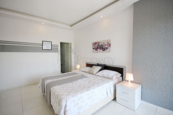 اطلالة بحر - دوبلكس 3 غرف وصالة مفروشة -في محمودلار / الانيا 