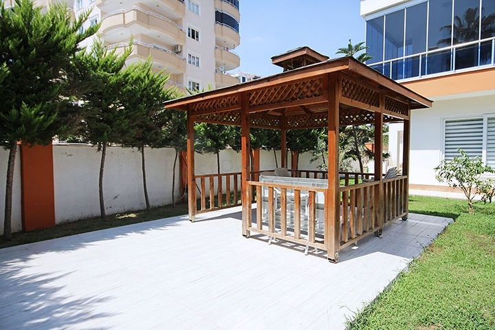 اطلالة بحر - دوبلكس 3 غرف وصالة مفروشة -في محمودلار / الانيا 