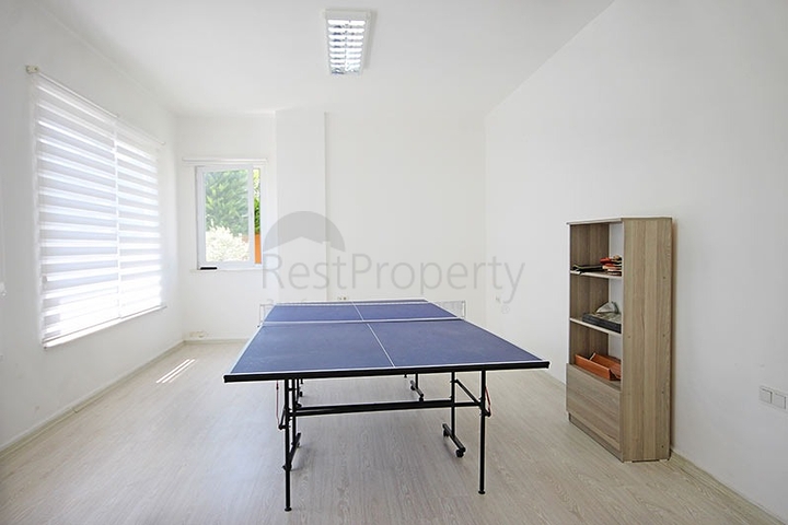 اطلالة بحر - دوبلكس 3 غرف وصالة مفروشة -في محمودلار / الانيا 