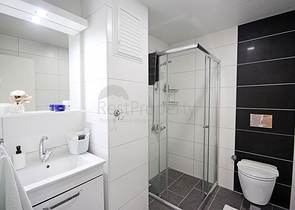 اطلالة بحر - دوبلكس 3 غرف وصالة مفروشة -في محمودلار / الانيا 