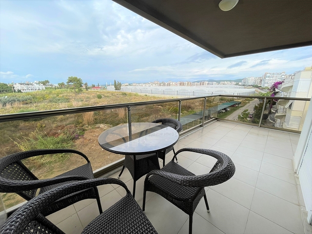 بالكون واسع -شقة غرفة وصالة مفروشة -ضمن مجمع سكني حديث -في افسلار / الانيا 