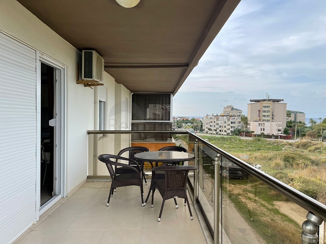 بالكون واسع -شقة غرفة وصالة مفروشة -ضمن مجمع سكني حديث -في افسلار / الانيا 