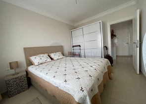 بالكون واسع -شقة غرفة وصالة مفروشة -ضمن مجمع سكني حديث -في افسلار / الانيا 