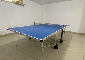 بالكون واسع -شقة غرفة وصالة مفروشة -ضمن مجمع سكني حديث -في افسلار / الانيا 