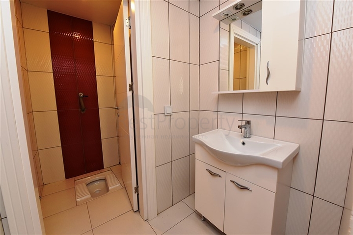 ضمن مجمع فاخر - شقة غرفتين وصالة -مطبخ منفصل - في توسمور / الانيا 