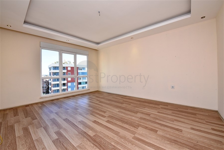 ضمن مجمع فاخر - شقة غرفتين وصالة -مطبخ منفصل - في توسمور / الانيا 