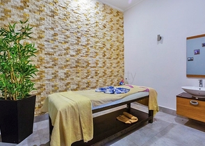 ضمن مجمع فاخر - شقة غرفتين وصالة -مطبخ منفصل - في توسمور / الانيا 