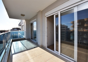 ضمن مجمع فاخر - شقة غرفتين وصالة -مطبخ منفصل - في توسمور / الانيا 