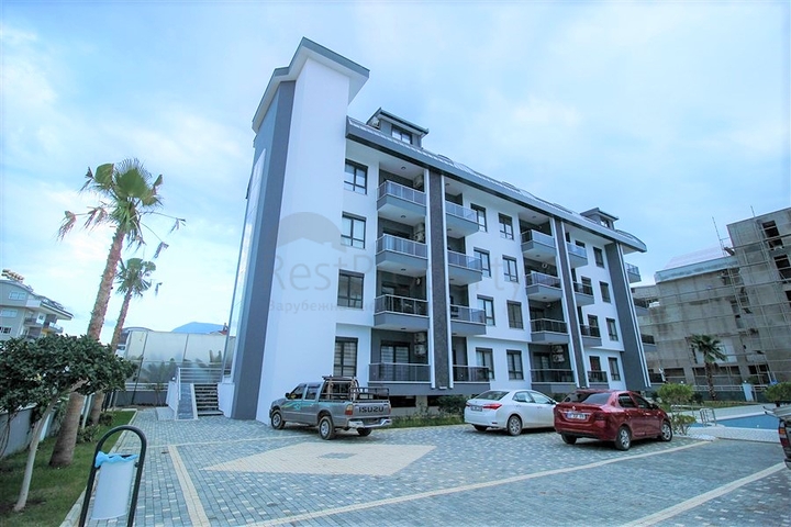 شقة غرفة وصالة ضمن مجمع حديث في اوبا / الانيا 