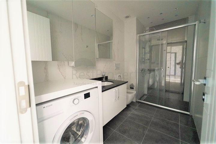 جانب شاطئ كليوباترا - شقة غرفتين وصالة - مجمع فاخر - مركز مدينة الانيا 