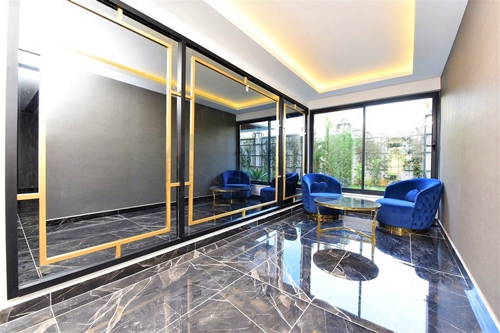 جانب شاطئ كليوباترا - شقة غرفتين وصالة - مجمع فاخر - مركز مدينة الانيا 