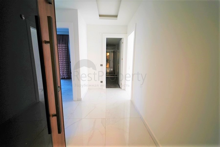 جانب شاطئ كليوباترا - شقة غرفتين وصالة - مجمع فاخر - مركز مدينة الانيا 