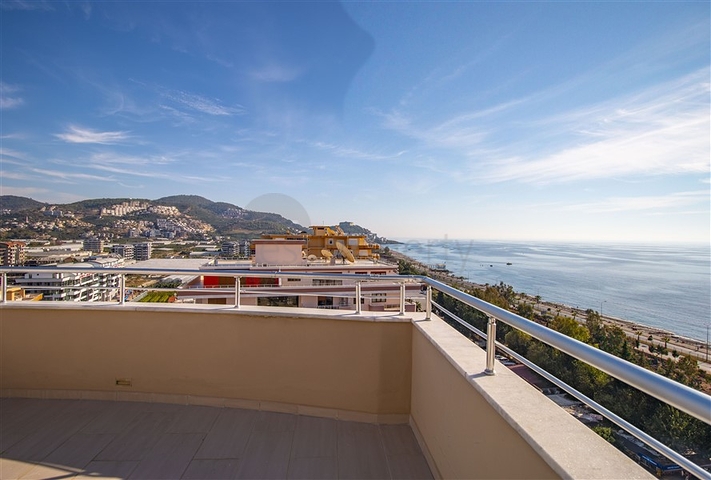 اطلالة بحر - دوبلكس 3 غرف وصالة مفروشة -في محمودلار/ الانيا 